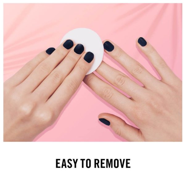 60 Seconds Super Shine Nail Polish - N.900 - Rita's Black - Image 7