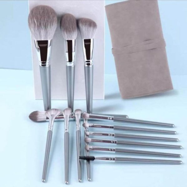 14 Gray Makeup Brushes Complete Set In A Large Leather Portable Makeup Case - Image 2